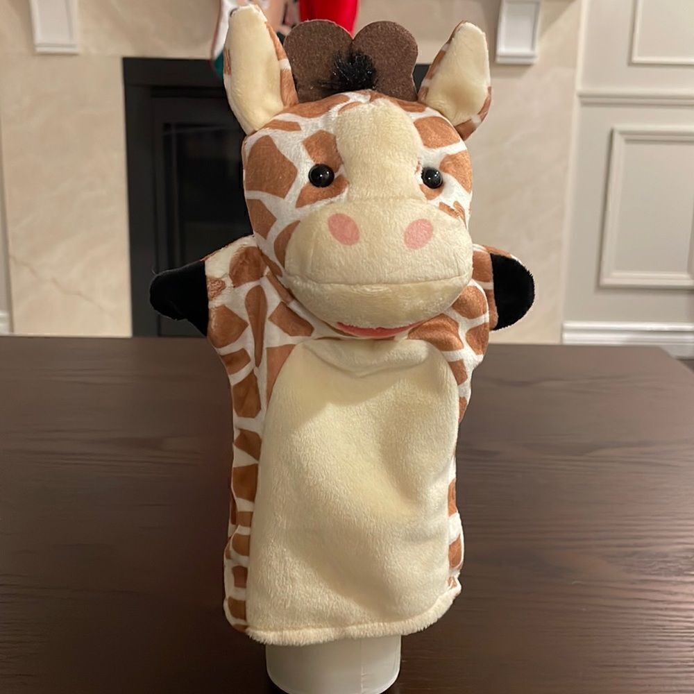 Melissa and Doug Giraffe Zoo Animal Hand Puppet Excellent Condition 10” tall